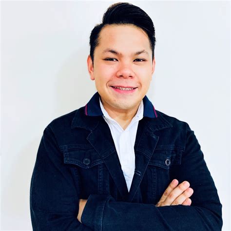ADRIAN KERVYN DE LOS REYES .